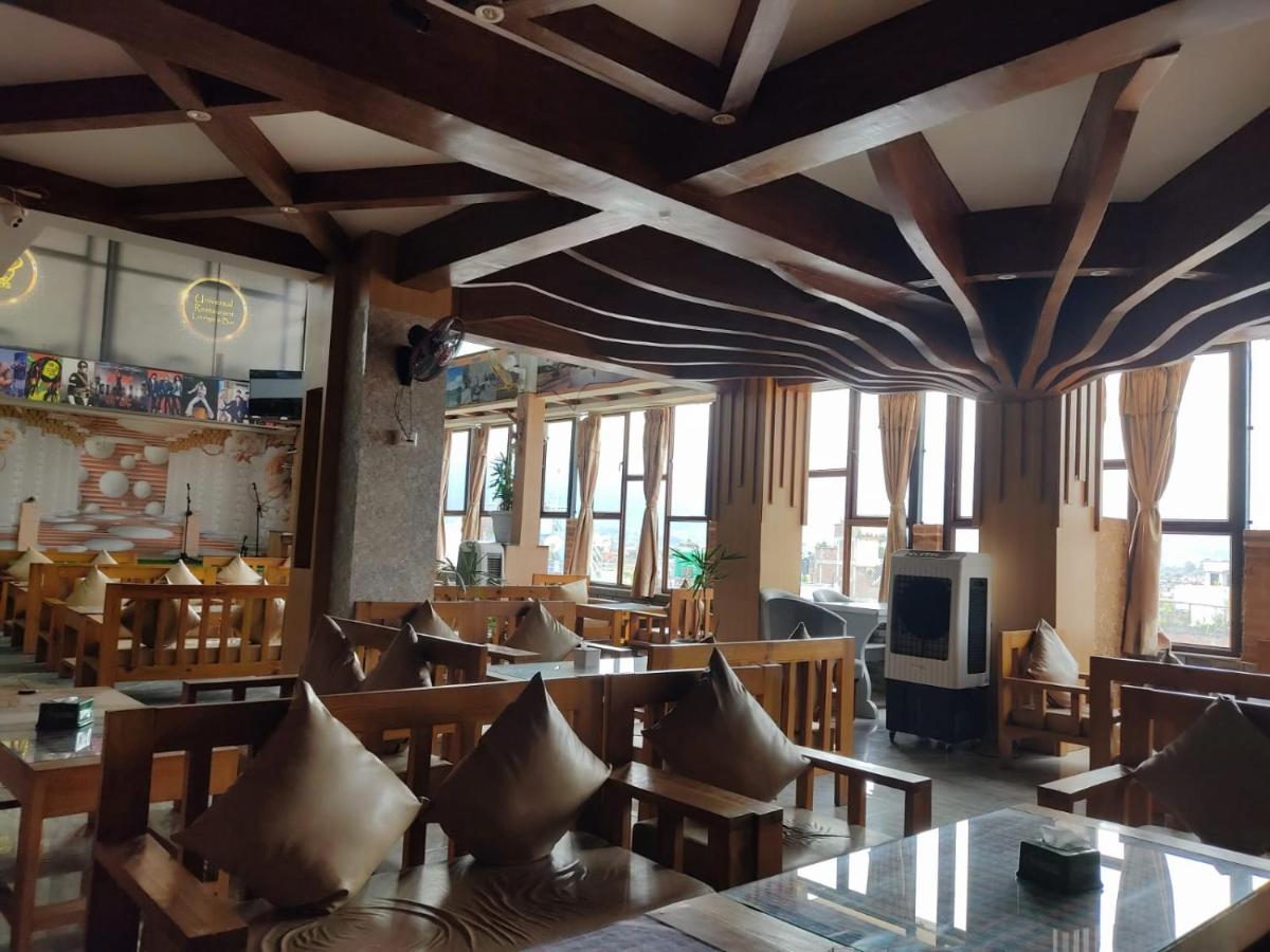 Hotel De Universal Катманду Экстерьер фото