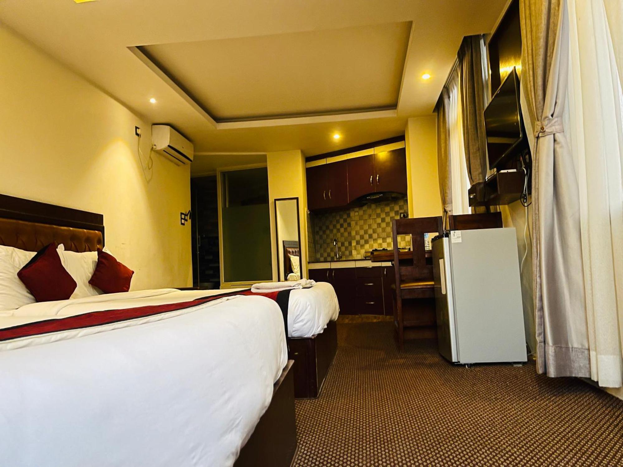 Hotel De Universal Катманду Экстерьер фото
