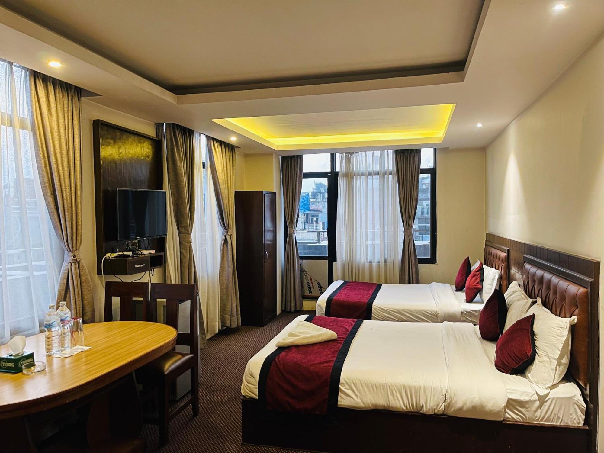 Hotel De Universal Катманду Экстерьер фото